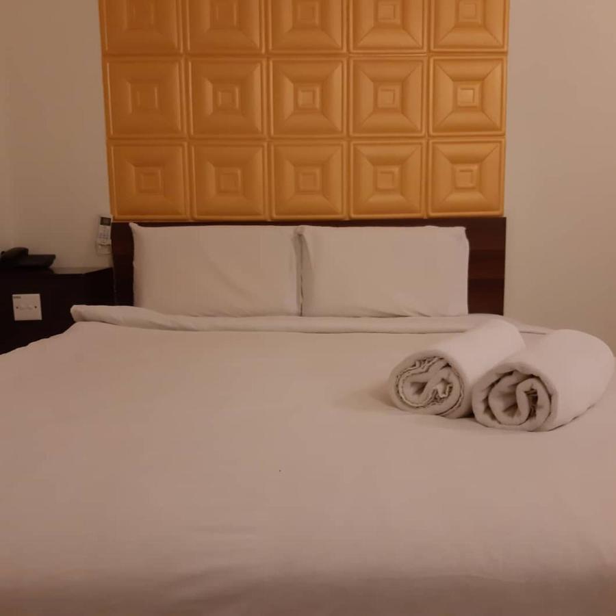 ホテル ビンタン インダ コタバル エクステリア 写真